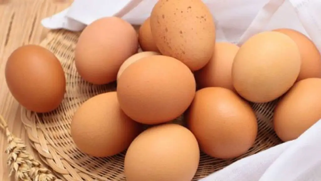 Are brown eggs healthier than white?